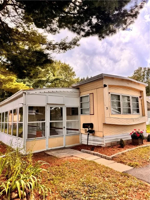 3 Starwood Drive, Penfield, New York 14526, Penfield, New York 14526, 2 Bedrooms Bedrooms, 5 Rooms Rooms,1 BathroomBathrooms,Residential,Closed,3 Starwood Drive, Penfield, New York 14526,0,R1634939