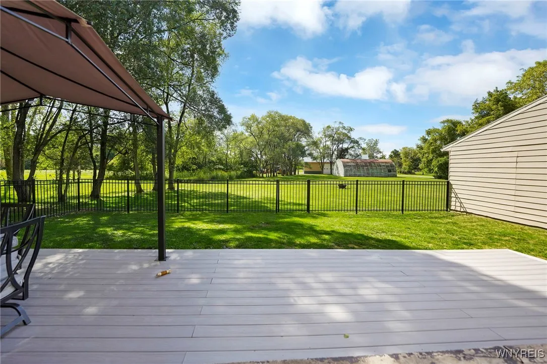 3708 Lockport Olcott Road, Newfane, New York 14094, Newfane, New York 14094, 3 Bedrooms Bedrooms, 8 Rooms Rooms,2 BathroomsBathrooms,Residential,For Sale,3708 Lockport Olcott Road, Newfane, New York 14094,0,B1635396