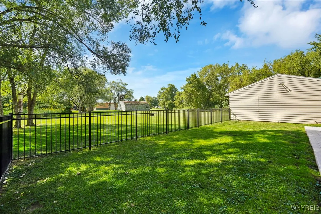 3708 Lockport Olcott Road, Newfane, New York 14094, Newfane, New York 14094, 3 Bedrooms Bedrooms, 8 Rooms Rooms,2 BathroomsBathrooms,Residential,For Sale,3708 Lockport Olcott Road, Newfane, New York 14094,0,B1635396