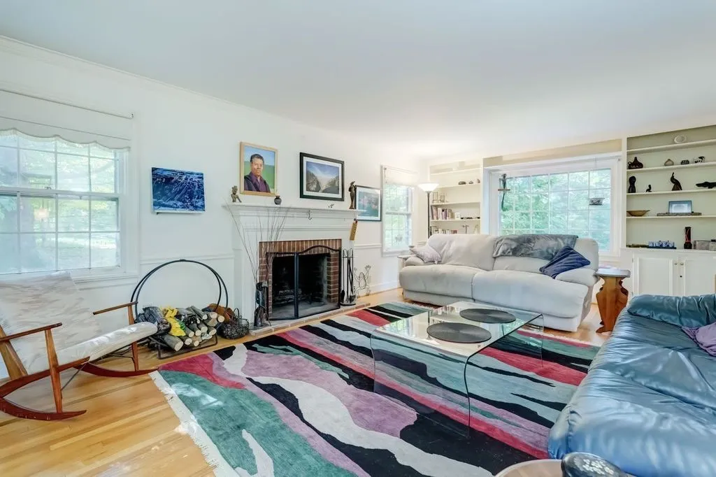 38 Green Valley Road, Perinton, New York 14534, Perinton, New York 14534, 4 Bedrooms Bedrooms, 9 Rooms Rooms,3 BathroomsBathrooms,Residential,Closed,38 Green Valley Road, Perinton, New York 14534,0,R1633863