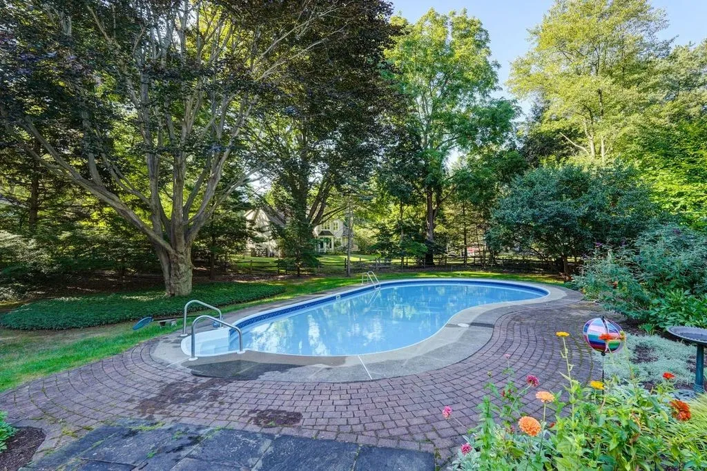 38 Green Valley Road, Perinton, New York 14534, Perinton, New York 14534, 4 Bedrooms Bedrooms, 9 Rooms Rooms,3 BathroomsBathrooms,Residential,Closed,38 Green Valley Road, Perinton, New York 14534,0,R1633863