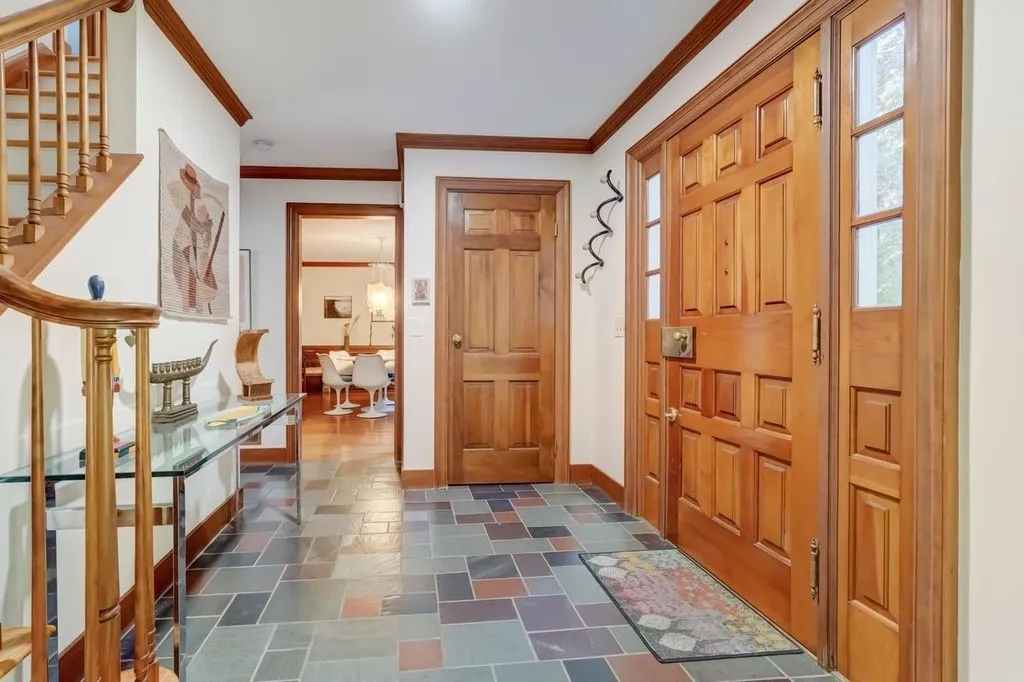 38 Green Valley Road, Perinton, New York 14534, Perinton, New York 14534, 4 Bedrooms Bedrooms, 9 Rooms Rooms,3 BathroomsBathrooms,Residential,Closed,38 Green Valley Road, Perinton, New York 14534,0,R1633863