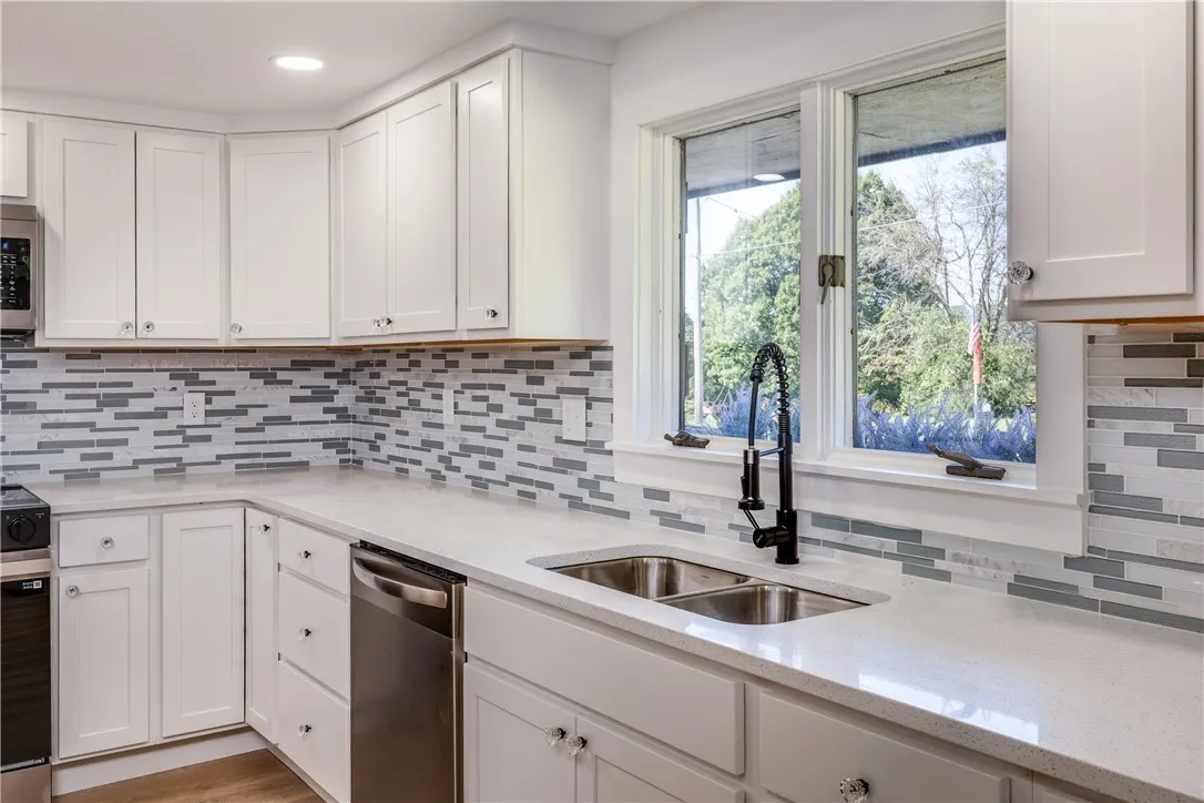 894 Middle Road, Veteran, New York 14845, Veteran, New York 14845, 3 Bedrooms Bedrooms, 7 Rooms Rooms,2 BathroomsBathrooms,Residential,Closed,894 Middle Road, Veteran, New York 14845,0,R1635200