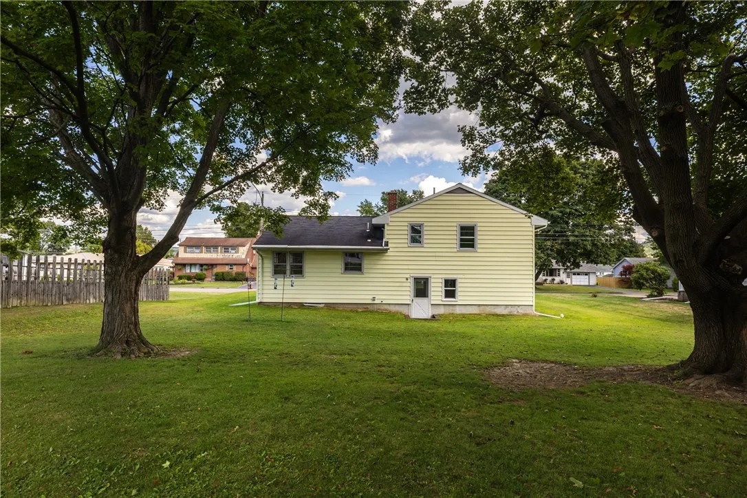 417 Bush Avenue, Horseheads, New York 14845, Horseheads, New York 14845, 3 Bedrooms Bedrooms, 8 Rooms Rooms,1 BathroomBathrooms,Residential,Closed,417 Bush Avenue, Horseheads, New York 14845,0,R1629924