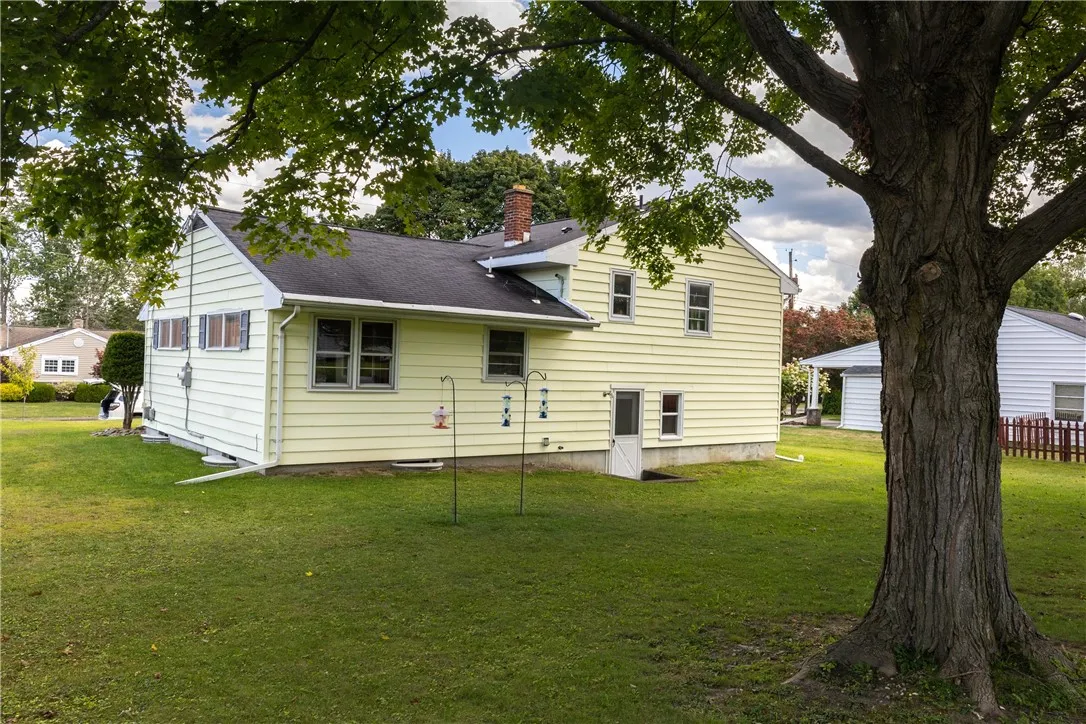 417 Bush Avenue, Horseheads, New York 14845, Horseheads, New York 14845, 3 Bedrooms Bedrooms, 8 Rooms Rooms,1 BathroomBathrooms,Residential,Closed,417 Bush Avenue, Horseheads, New York 14845,0,R1629924