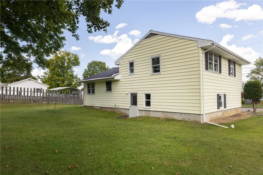 417 Bush Avenue, Horseheads, New York 14845, Horseheads, New York 14845, 3 Bedrooms Bedrooms, 8 Rooms Rooms,1 BathroomBathrooms,Residential,Closed,417 Bush Avenue, Horseheads, New York 14845,0,R1629924