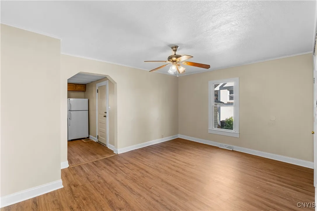 202 West Warrington Road, Syracuse, New York 13205, Syracuse, New York 13205, 6 Bedrooms Bedrooms, ,2 BathroomsBathrooms,Residential,For Sale,202 West Warrington Road, Syracuse, New York 13205,0,S1635217