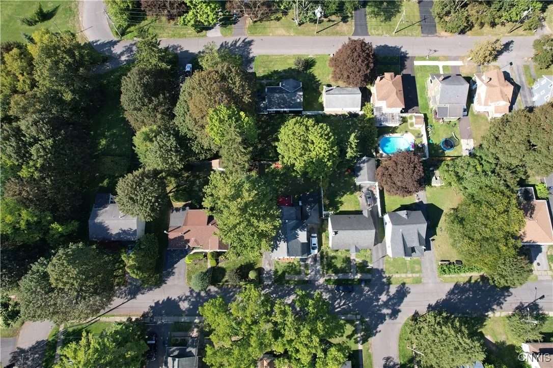 202 West Warrington Road, Syracuse, New York 13205, Syracuse, New York 13205, 6 Bedrooms Bedrooms, ,2 BathroomsBathrooms,Residential,For Sale,202 West Warrington Road, Syracuse, New York 13205,0,S1635217