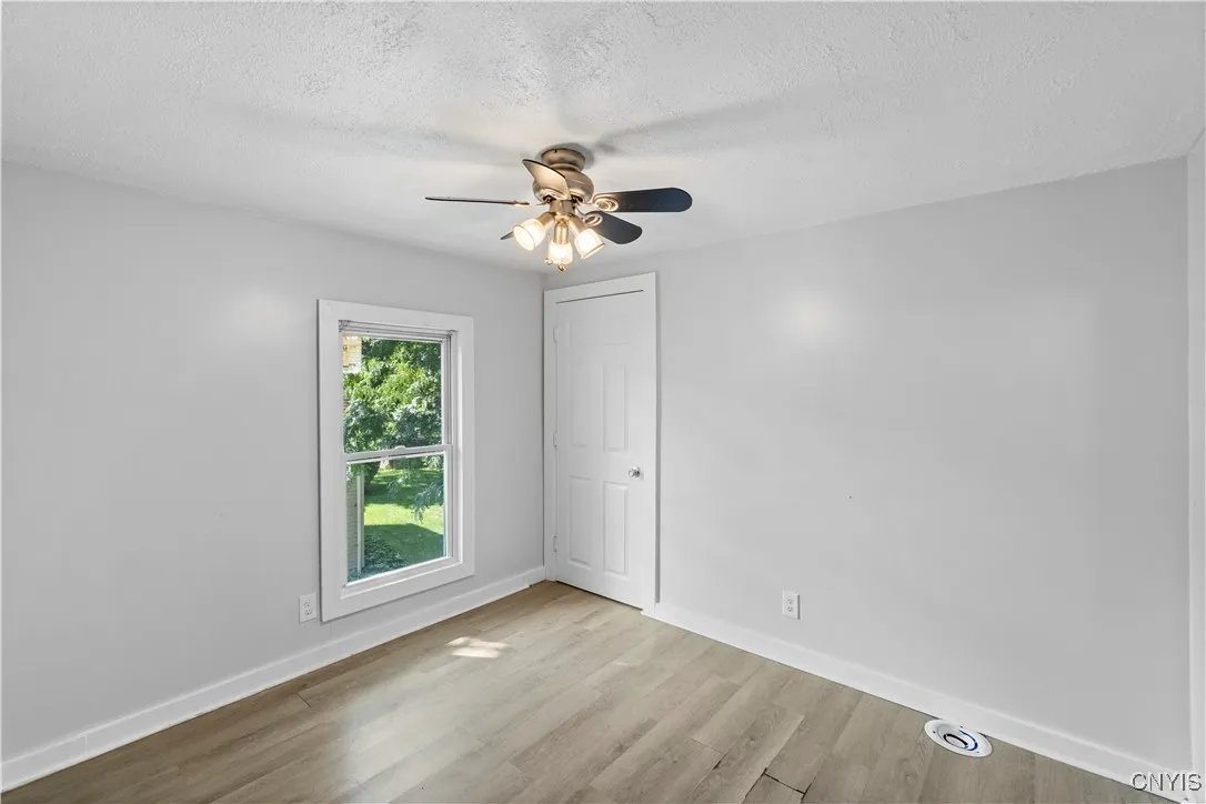 202 West Warrington Road, Syracuse, New York 13205, Syracuse, New York 13205, 6 Bedrooms Bedrooms, ,2 BathroomsBathrooms,Residential,For Sale,202 West Warrington Road, Syracuse, New York 13205,0,S1635217