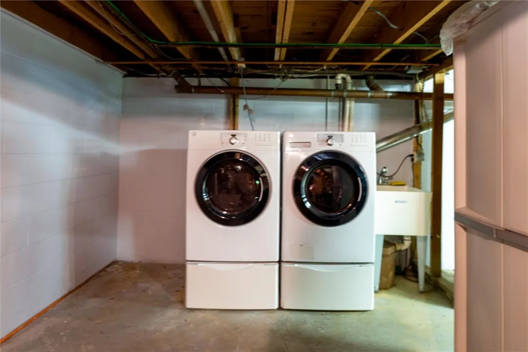 389 Washington Street, Ogden, New York 14559, Ogden, New York 14559, 4 Bedrooms Bedrooms, 10 Rooms Rooms,2 BathroomsBathrooms,Residential,Closed,389 Washington Street, Ogden, New York 14559,0,R1635436