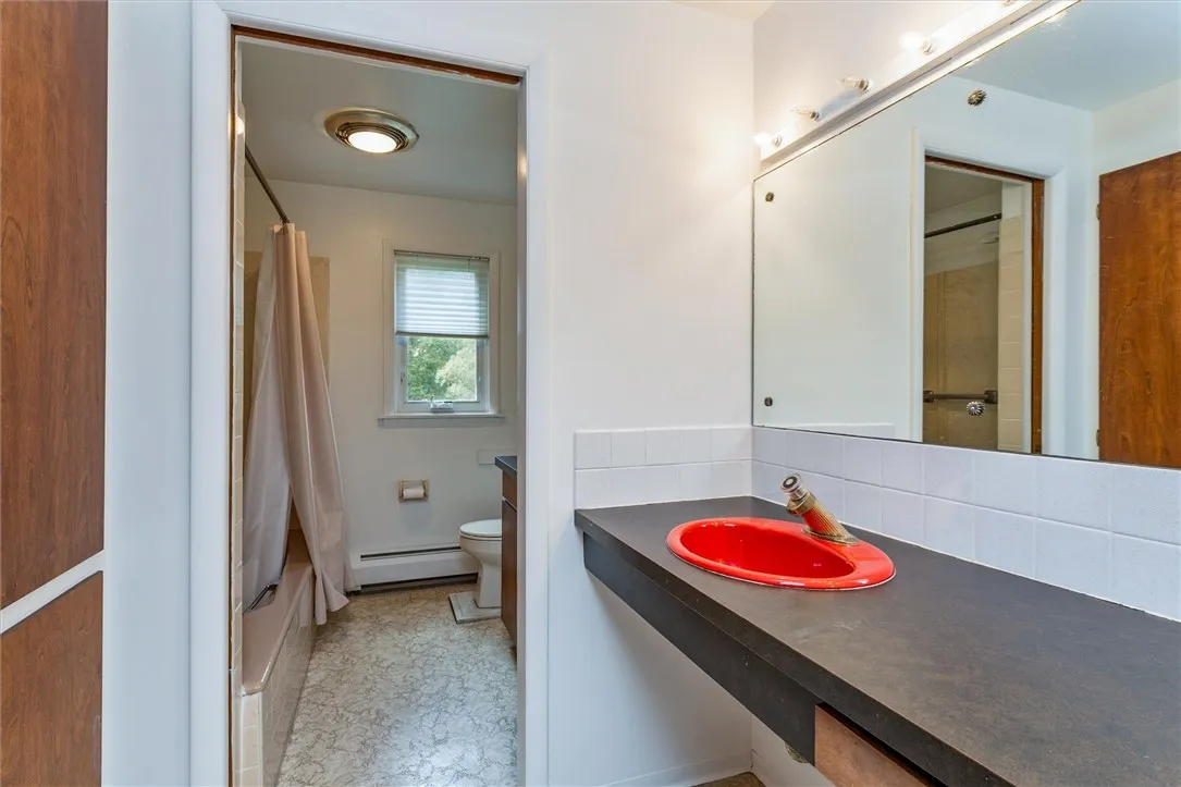 389 Washington Street, Ogden, New York 14559, Ogden, New York 14559, 4 Bedrooms Bedrooms, 10 Rooms Rooms,2 BathroomsBathrooms,Residential,Closed,389 Washington Street, Ogden, New York 14559,0,R1635436