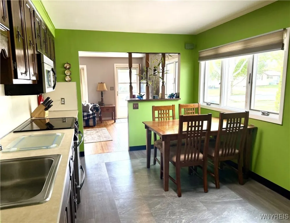 615 Lynbrook Avenue, Tonawanda, New York 14150, Tonawanda, New York 14150, 2 Bedrooms Bedrooms, 5 Rooms Rooms,1 BathroomBathrooms,Residential,For Sale,615 Lynbrook Avenue, Tonawanda, New York 14150,0,B1635517