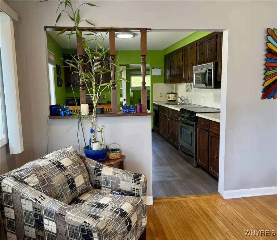 615 Lynbrook Avenue, Tonawanda, New York 14150, Tonawanda, New York 14150, 2 Bedrooms Bedrooms, 5 Rooms Rooms,1 BathroomBathrooms,Residential,For Sale,615 Lynbrook Avenue, Tonawanda, New York 14150,0,B1635517