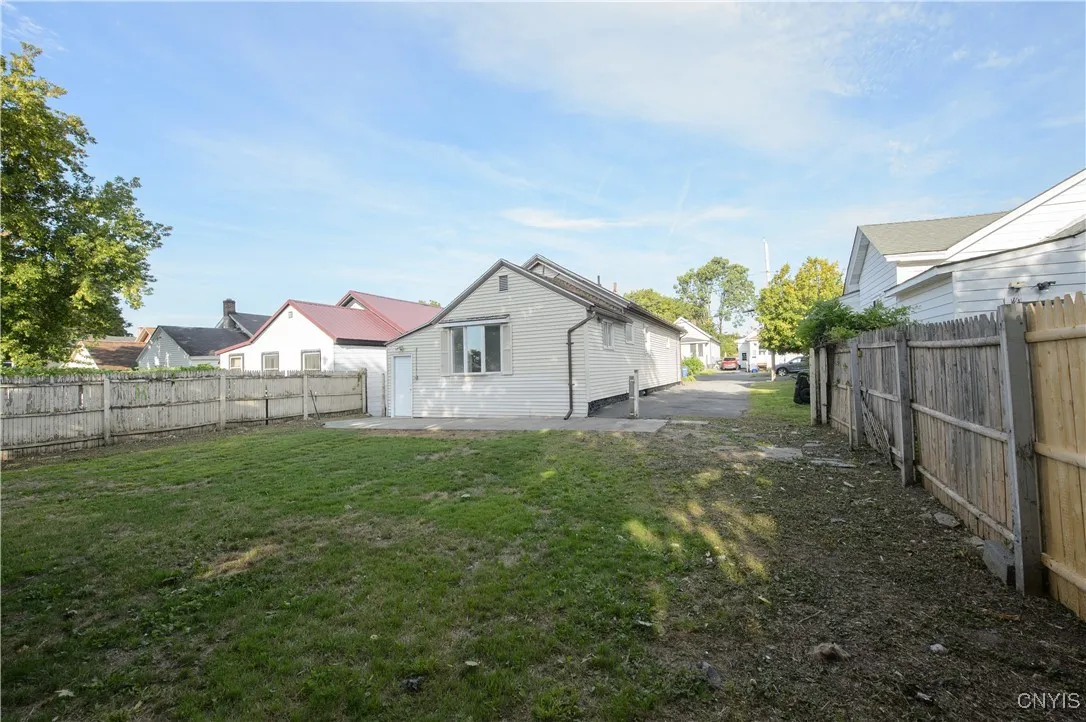 116 Culbert Street, Syracuse, New York 13208, Syracuse, New York 13208, 2 Bedrooms Bedrooms, ,2 BathroomsBathrooms,Residential,Closed,116 Culbert Street, Syracuse, New York 13208,0,S1634640