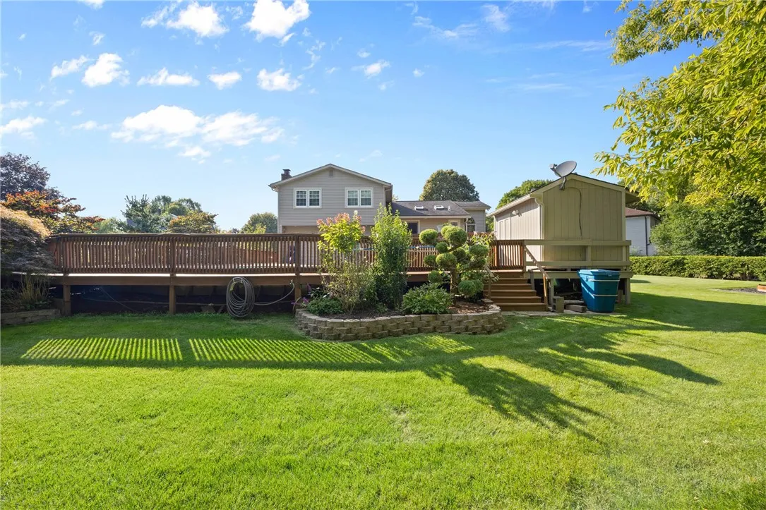 265 Hillary Lane, Penfield, New York 14526, Penfield, New York 14526, 3 Bedrooms Bedrooms, 7 Rooms Rooms,2 BathroomsBathrooms,Residential,For Sale,265 Hillary Lane, Penfield, New York 14526,0,R1634980
