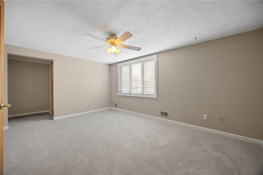 265 Hillary Lane, Penfield, New York 14526, Penfield, New York 14526, 3 Bedrooms Bedrooms, 7 Rooms Rooms,2 BathroomsBathrooms,Residential,For Sale,265 Hillary Lane, Penfield, New York 14526,0,R1634980