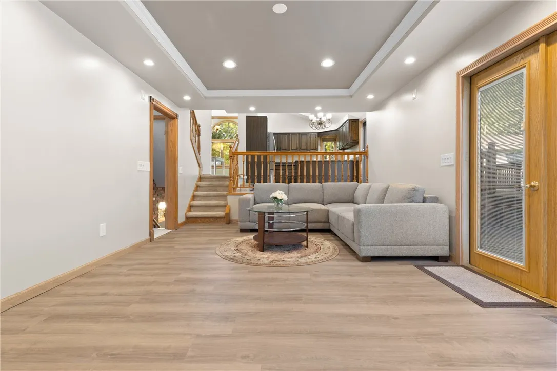 265 Hillary Lane, Penfield, New York 14526, Penfield, New York 14526, 3 Bedrooms Bedrooms, 7 Rooms Rooms,2 BathroomsBathrooms,Residential,For Sale,265 Hillary Lane, Penfield, New York 14526,0,R1634980