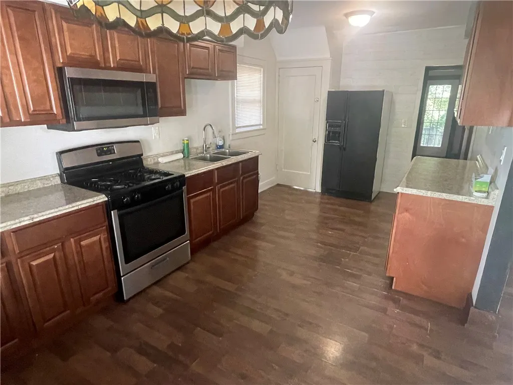 6 Chester Street, Oneonta, New York 13820, Oneonta, New York 13820, 3 Bedrooms Bedrooms, 5 Rooms Rooms,1 BathroomBathrooms,Residential,Closed,6 Chester Street, Oneonta, New York 13820,0,R1635531