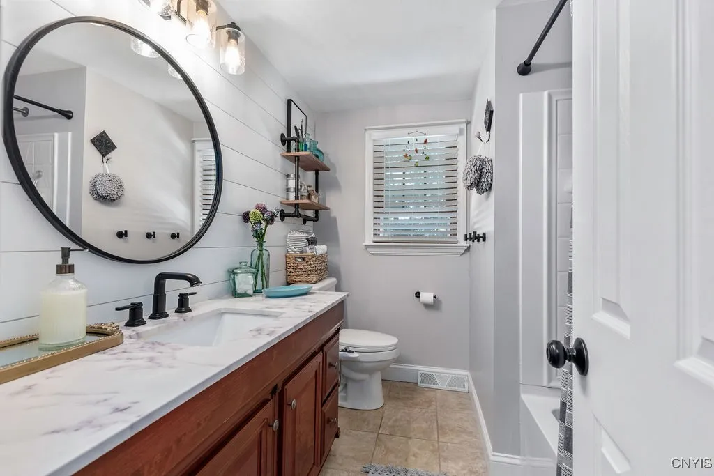 7504 Meadow Wood Drive, Clay, New York 13212, Clay, New York 13212, 3 Bedrooms Bedrooms, 12 Rooms Rooms,2 BathroomsBathrooms,Residential,Closed,7504 Meadow Wood Drive, Clay, New York 13212,0,S1635144