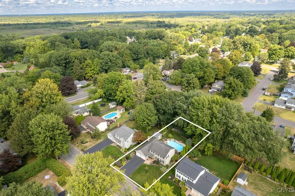 7504 Meadow Wood Drive, Clay, New York 13212, Clay, New York 13212, 3 Bedrooms Bedrooms, 12 Rooms Rooms,2 BathroomsBathrooms,Residential,Closed,7504 Meadow Wood Drive, Clay, New York 13212,0,S1635144