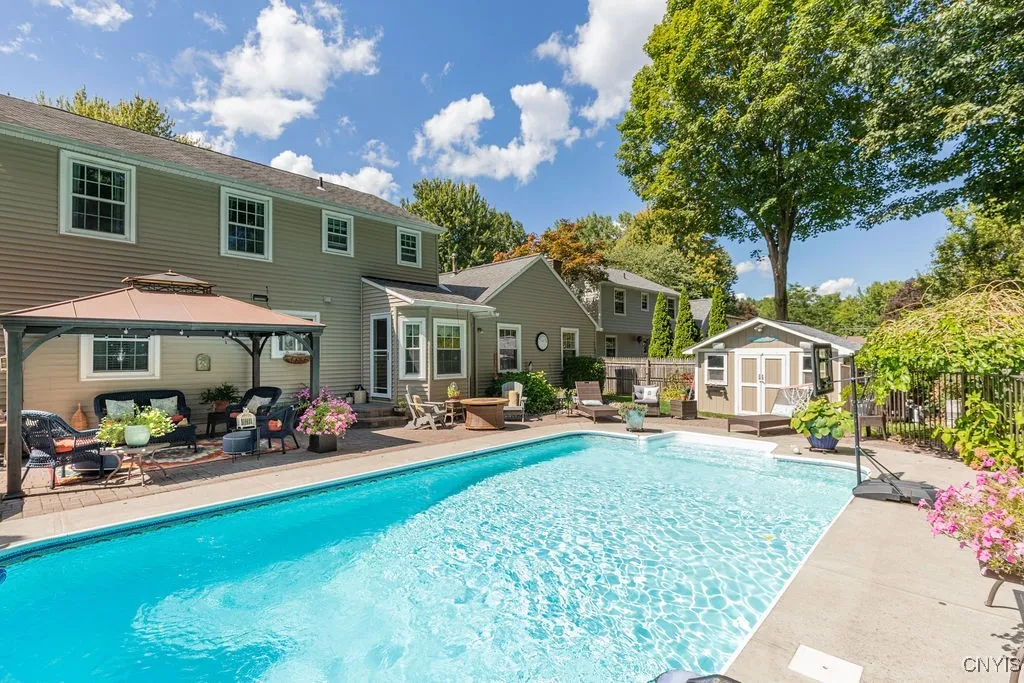 7504 Meadow Wood Drive, Clay, New York 13212, Clay, New York 13212, 3 Bedrooms Bedrooms, 12 Rooms Rooms,2 BathroomsBathrooms,Residential,Closed,7504 Meadow Wood Drive, Clay, New York 13212,0,S1635144