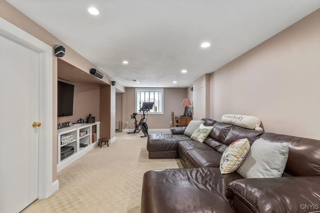 7504 Meadow Wood Drive, Clay, New York 13212, Clay, New York 13212, 3 Bedrooms Bedrooms, 12 Rooms Rooms,2 BathroomsBathrooms,Residential,Closed,7504 Meadow Wood Drive, Clay, New York 13212,0,S1635144