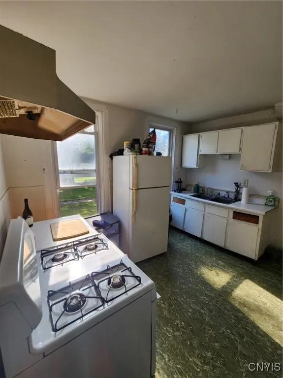 600 2nd Street, Salina, New York 13088, Salina, New York 13088, 4 Bedrooms Bedrooms, ,2 BathroomsBathrooms,Residential,For Sale,600 2nd Street, Salina, New York 13088,0,S1629937