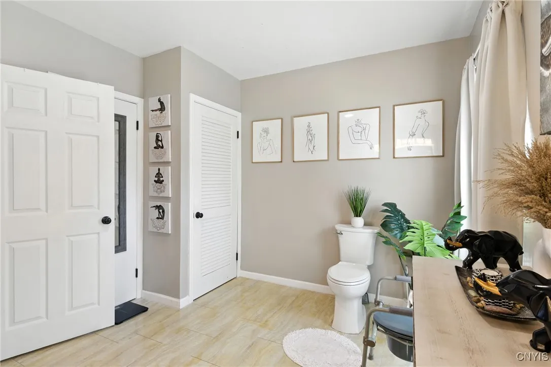 6 Brookfield Place, Auburn, New York 13021, Auburn, New York 13021, 4 Bedrooms Bedrooms, 7 Rooms Rooms,1 BathroomBathrooms,Residential,For Sale,6 Brookfield Place, Auburn, New York 13021,0,S1634339