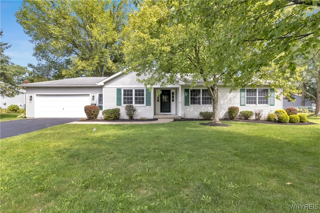 5350 Powers Road, Orchard Park, New York 14127, Orchard Park, New York 14127, 3 Bedrooms Bedrooms, 6 Rooms Rooms,2 BathroomsBathrooms,Residential,For Sale,5350 Powers Road, Orchard Park, New York 14127,0,B1635413