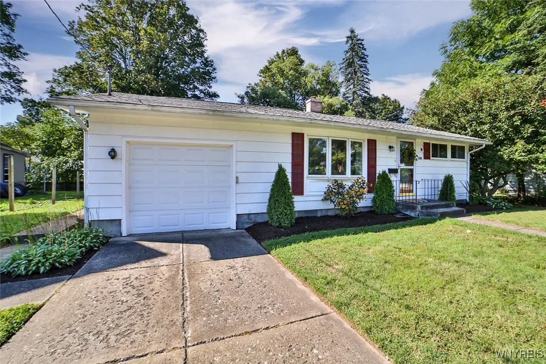 100 Church Street, Concord, New York 14141, Concord, New York 14141, 2 Bedrooms Bedrooms, 6 Rooms Rooms,1 BathroomBathrooms,Residential,Closed,100 Church Street, Concord, New York 14141,0,B1634102