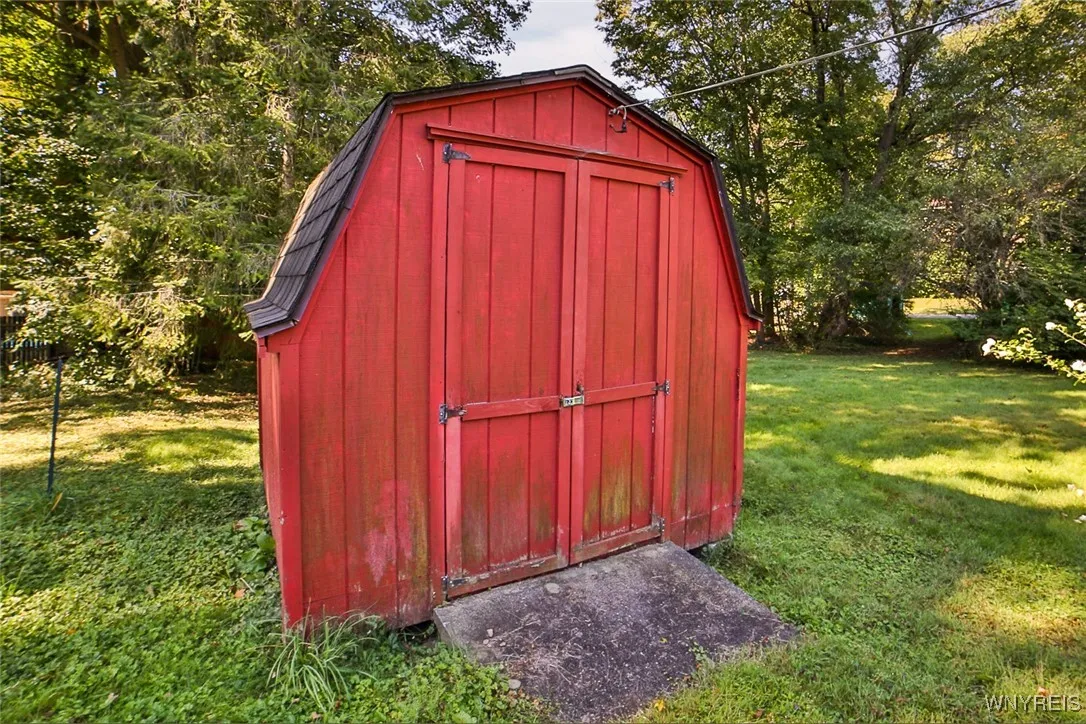 Shed