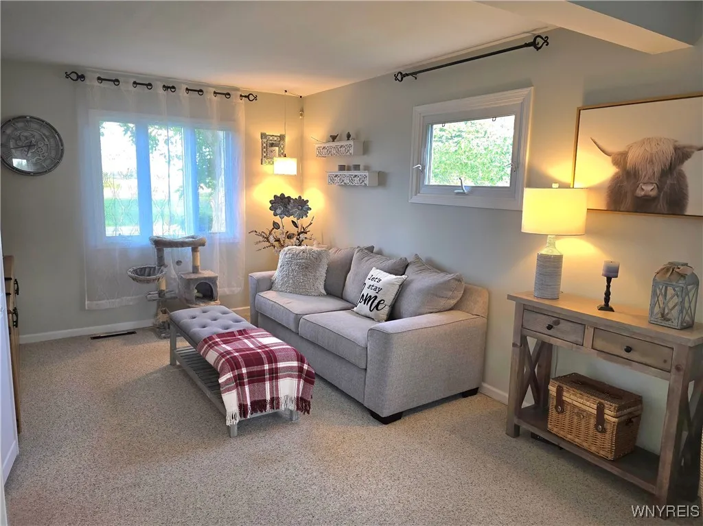 7406 Chestnut Ridge Rd, Lockport Town, New York 14, Lockport Town, New York 14094, 3 Bedrooms Bedrooms, 7 Rooms Rooms,2 BathroomsBathrooms,Residential,For Sale,7406 Chestnut Ridge Rd, Lockport Town, New York 14,0,B1635433