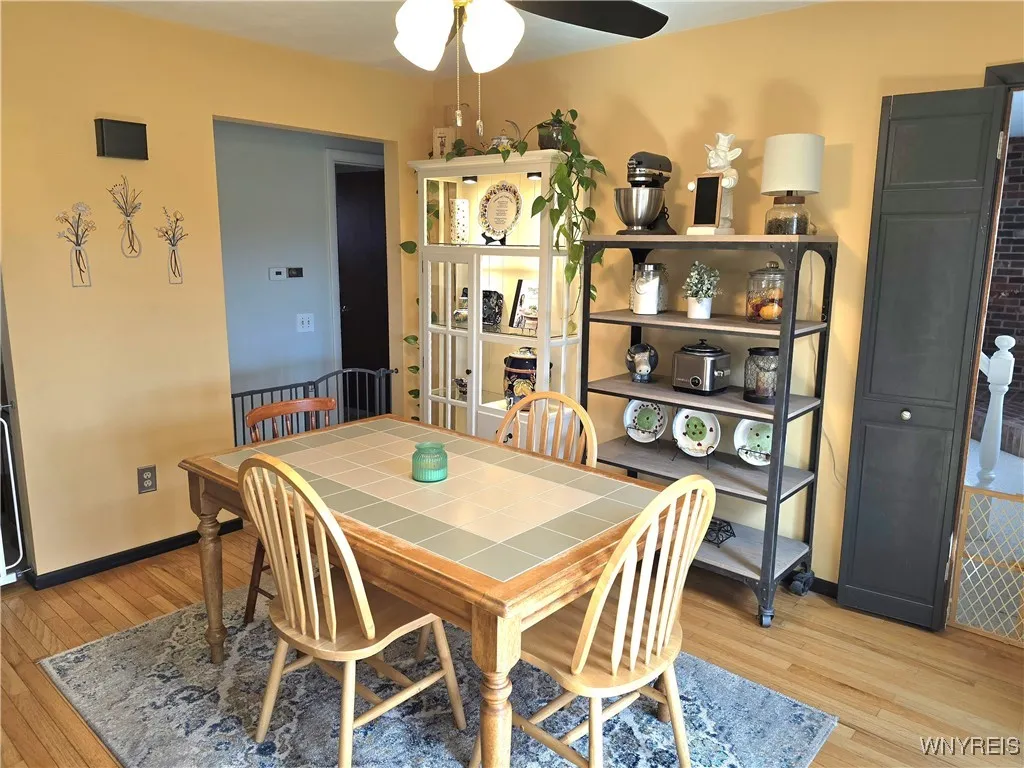7406 Chestnut Ridge Rd, Lockport Town, New York 14, Lockport Town, New York 14094, 3 Bedrooms Bedrooms, 7 Rooms Rooms,2 BathroomsBathrooms,Residential,For Sale,7406 Chestnut Ridge Rd, Lockport Town, New York 14,0,B1635433