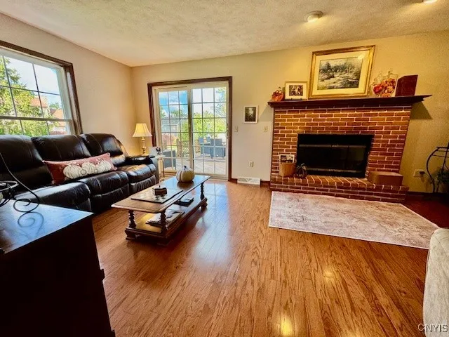 101 Cedarcrest Lane, Oneida, New York 13421, Oneida, New York 13421, 4 Bedrooms Bedrooms, 11 Rooms Rooms,2 BathroomsBathrooms,Residential,Closed,101 Cedarcrest Lane, Oneida, New York 13421,0,S1632171