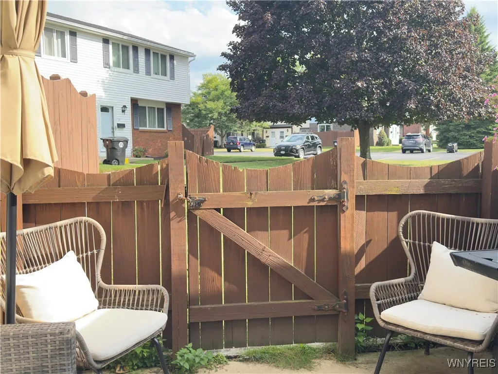 22 Parkview Court, Lancaster, New York 14086, Lancaster, New York 14086, 2 Bedrooms Bedrooms, 6 Rooms Rooms,1 BathroomBathrooms,Residential,Closed,22 Parkview Court, Lancaster, New York 14086,0,B1635534