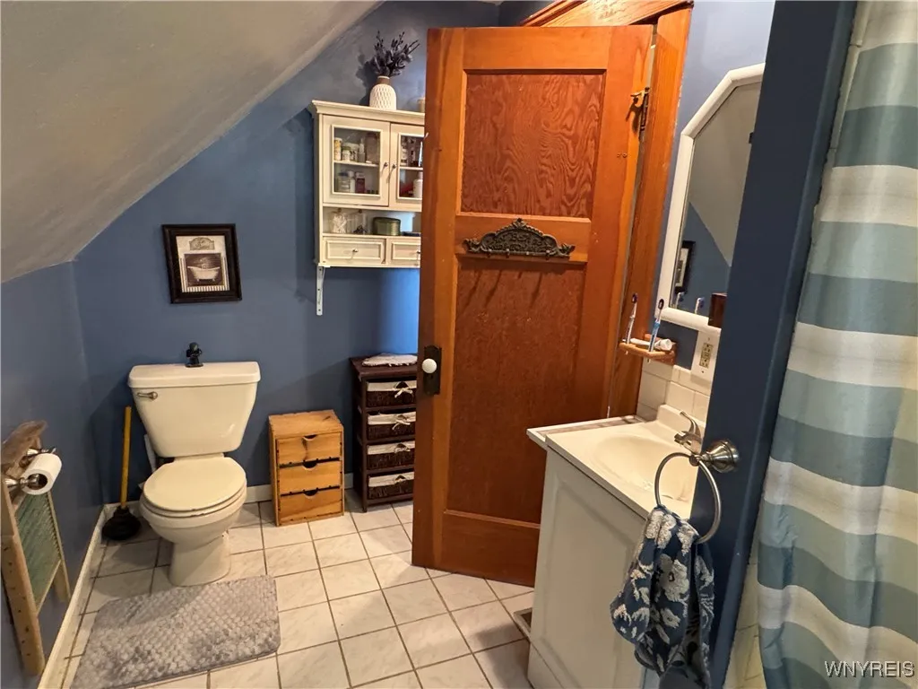 126 Como Avenue, Buffalo, New York 14220, Buffalo, New York 14220, 3 Bedrooms Bedrooms, 8 Rooms Rooms,1 BathroomBathrooms,Residential,Closed,126 Como Avenue, Buffalo, New York 14220,0,B1635620