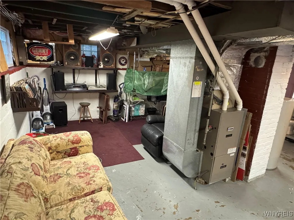 126 Como Avenue, Buffalo, New York 14220, Buffalo, New York 14220, 3 Bedrooms Bedrooms, 8 Rooms Rooms,1 BathroomBathrooms,Residential,Closed,126 Como Avenue, Buffalo, New York 14220,0,B1635620