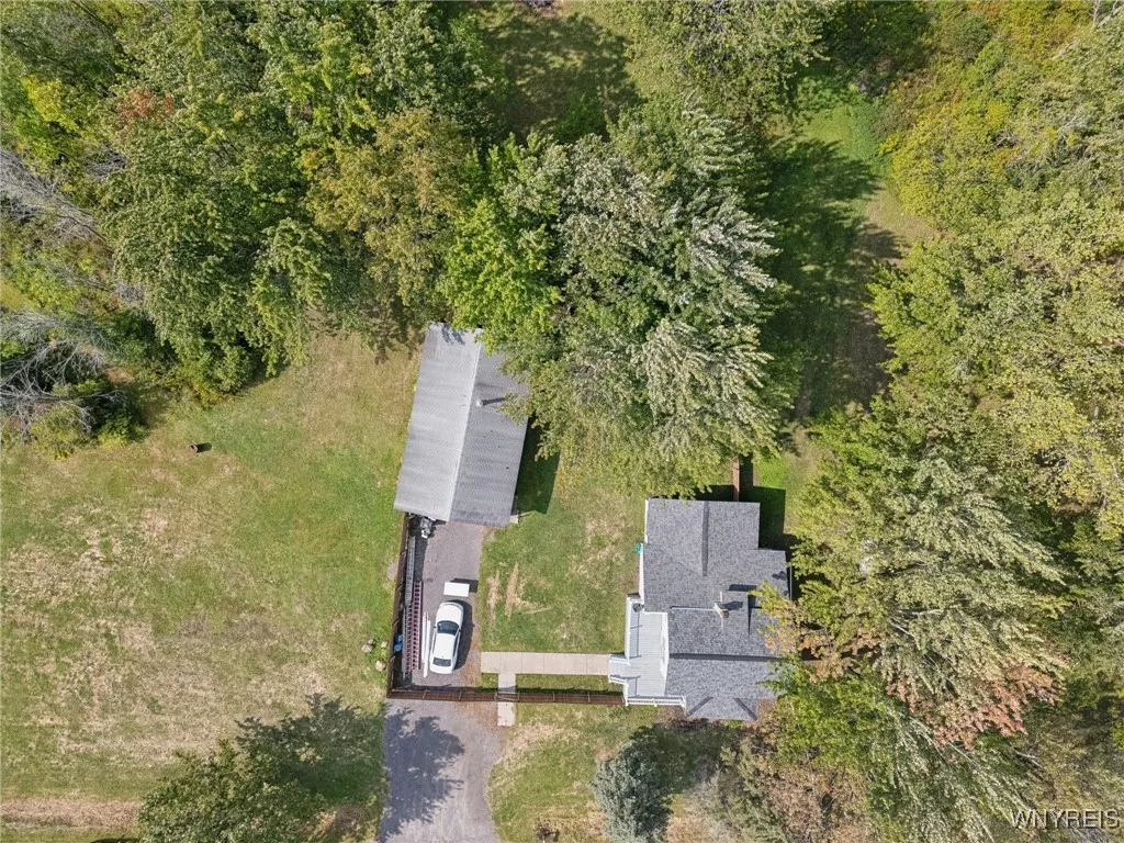 8420 Akron Road, Royalton, New York 14094, Royalton, New York 14094, 3 Bedrooms Bedrooms, 8 Rooms Rooms,1 BathroomBathrooms,Residential,For Sale,8420 Akron Road, Royalton, New York 14094,0,B1635593