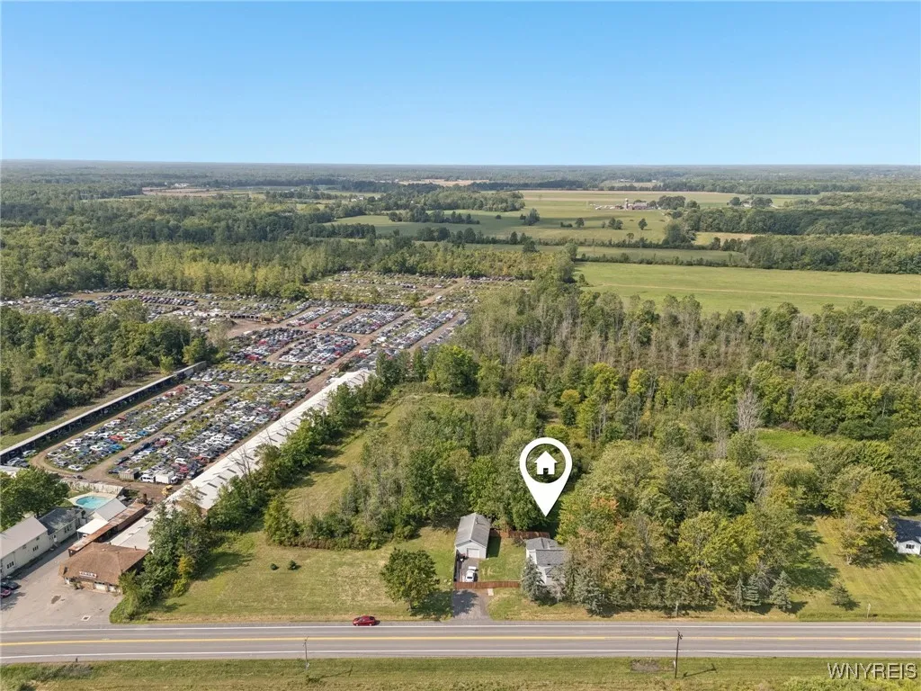 8420 Akron Road, Royalton, New York 14094, Royalton, New York 14094, 3 Bedrooms Bedrooms, 8 Rooms Rooms,1 BathroomBathrooms,Residential,For Sale,8420 Akron Road, Royalton, New York 14094,0,B1635593