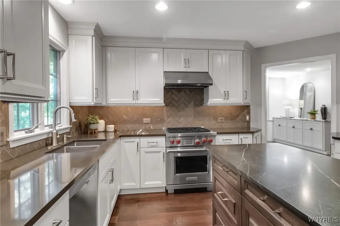 8293 Parliament Cir, Clarence, New York 14051, Clarence, New York 14051, 2 Bedrooms Bedrooms, 7 Rooms Rooms,2 BathroomsBathrooms,Residential,For Sale,8293 Parliament Cir, Clarence, New York 14051,0,B1635639