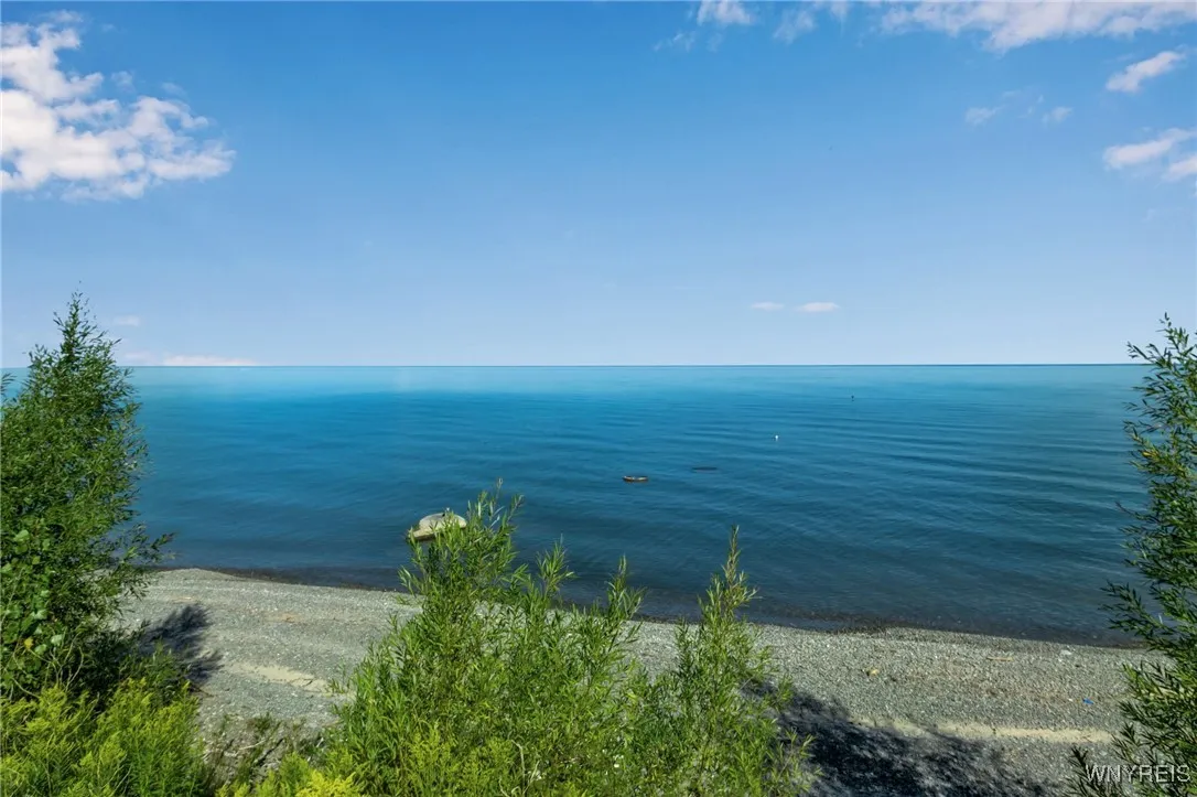 Lake Ontario west