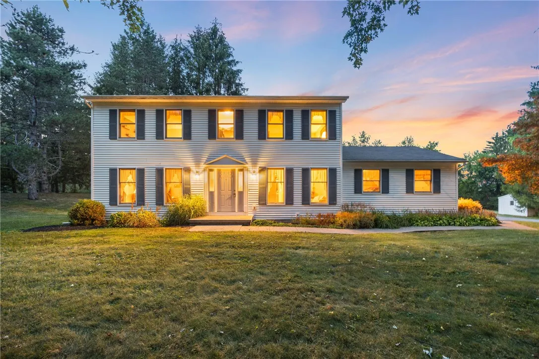 3997 Dean Road, Marion, New York 14505, Marion, New York 14505, 3 Bedrooms Bedrooms, 7 Rooms Rooms,2 BathroomsBathrooms,Residential,For Sale,3997 Dean Road, Marion, New York 14505,0,R1635564