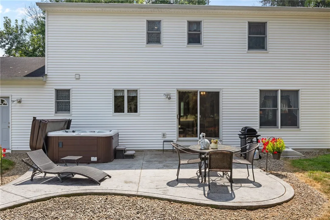 3997 Dean Road, Marion, New York 14505, Marion, New York 14505, 3 Bedrooms Bedrooms, 7 Rooms Rooms,2 BathroomsBathrooms,Residential,For Sale,3997 Dean Road, Marion, New York 14505,0,R1635564