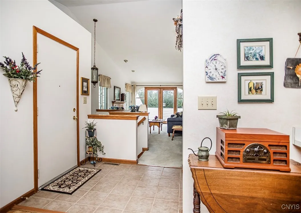 201 Timber Ridge Drive, Camillus, New York 13031, Camillus, New York 13031, 3 Bedrooms Bedrooms, 7 Rooms Rooms,3 BathroomsBathrooms,Residential,For Sale,201 Timber Ridge Drive, Camillus, New York 13031,0,S1635713
