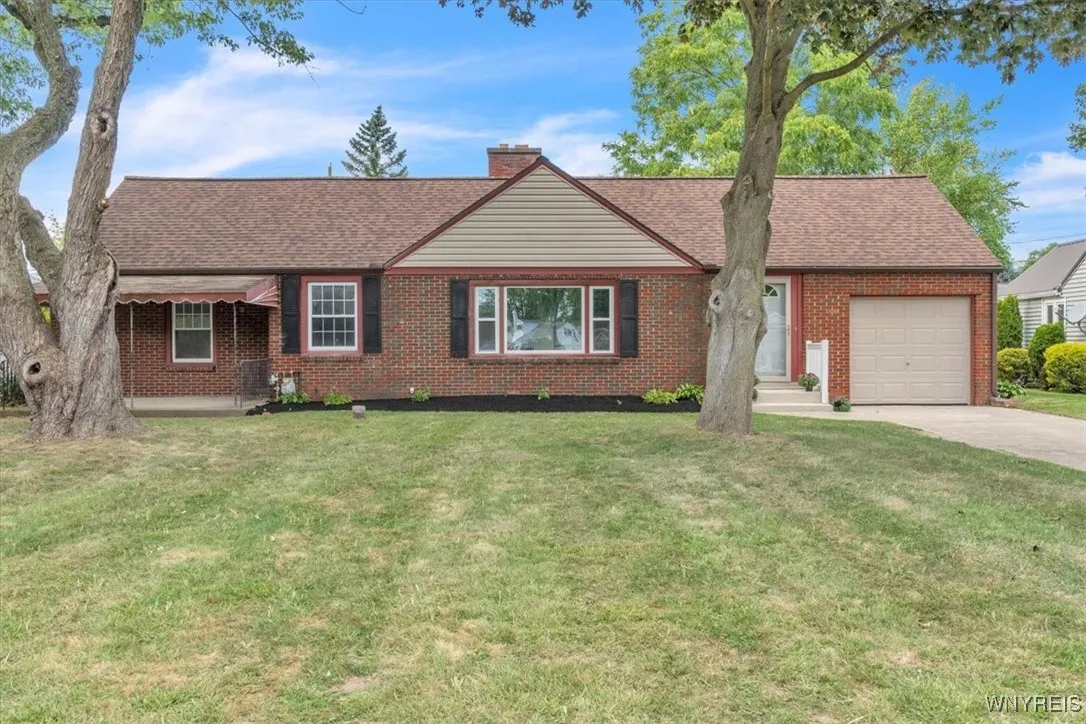 4420 Barton Road, Clarence, New York 14031, Clarence, New York 14031, 3 Bedrooms Bedrooms, 7 Rooms Rooms,2 BathroomsBathrooms,Residential,For Sale,4420 Barton Road, Clarence, New York 14031,0,B1621632