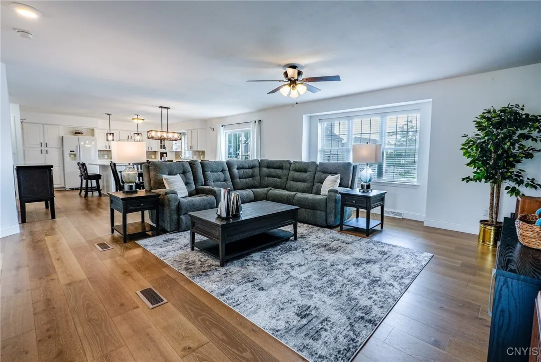 3 Crown Lane, Whitestown, New York 13492, Whitestown, New York 13492, 3 Bedrooms Bedrooms, 5 Rooms Rooms,2 BathroomsBathrooms,Residential,Closed,3 Crown Lane, Whitestown, New York 13492,0,S1635728