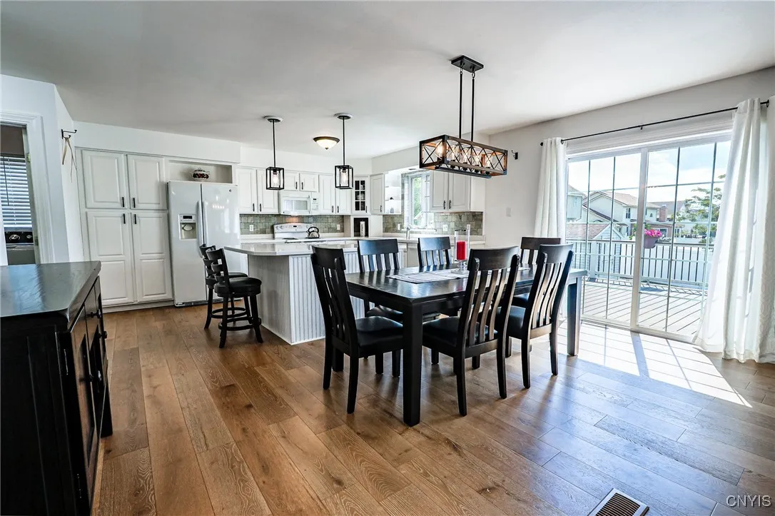 3 Crown Lane, Whitestown, New York 13492, Whitestown, New York 13492, 3 Bedrooms Bedrooms, 5 Rooms Rooms,2 BathroomsBathrooms,Residential,Closed,3 Crown Lane, Whitestown, New York 13492,0,S1635728