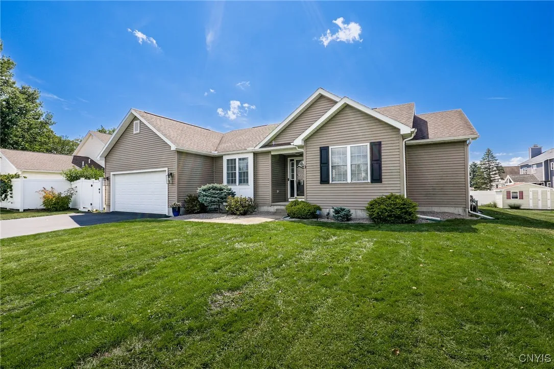 3 Crown Lane, Whitestown, New York 13492, Whitestown, New York 13492, 3 Bedrooms Bedrooms, 5 Rooms Rooms,2 BathroomsBathrooms,Residential,Closed,3 Crown Lane, Whitestown, New York 13492,0,S1635728