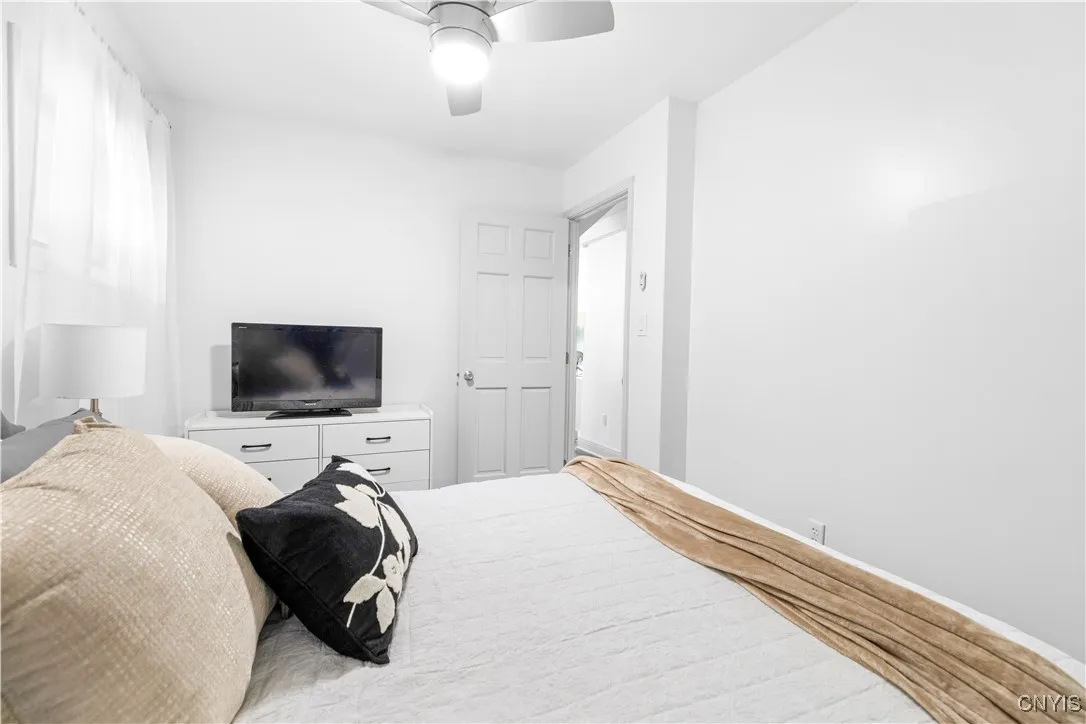 405 Van Roen Road, Utica, New York 13502, Utica, New York 13502, 2 Bedrooms Bedrooms, 5 Rooms Rooms,2 BathroomsBathrooms,Residential,Closed,405 Van Roen Road, Utica, New York 13502,0,S1635638