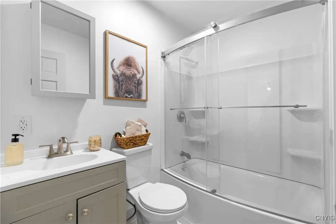 405 Van Roen Road, Utica, New York 13502, Utica, New York 13502, 2 Bedrooms Bedrooms, 5 Rooms Rooms,2 BathroomsBathrooms,Residential,Closed,405 Van Roen Road, Utica, New York 13502,0,S1635638